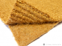 Foto eines speziellen Bodenschutzteppich aus Kokos, mit einem besonderen Vlies aus Flachs und Jute darunter, für historische Böden